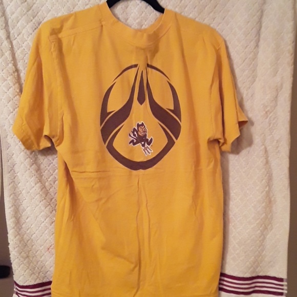 Nike shirt - Picture 4 of 4